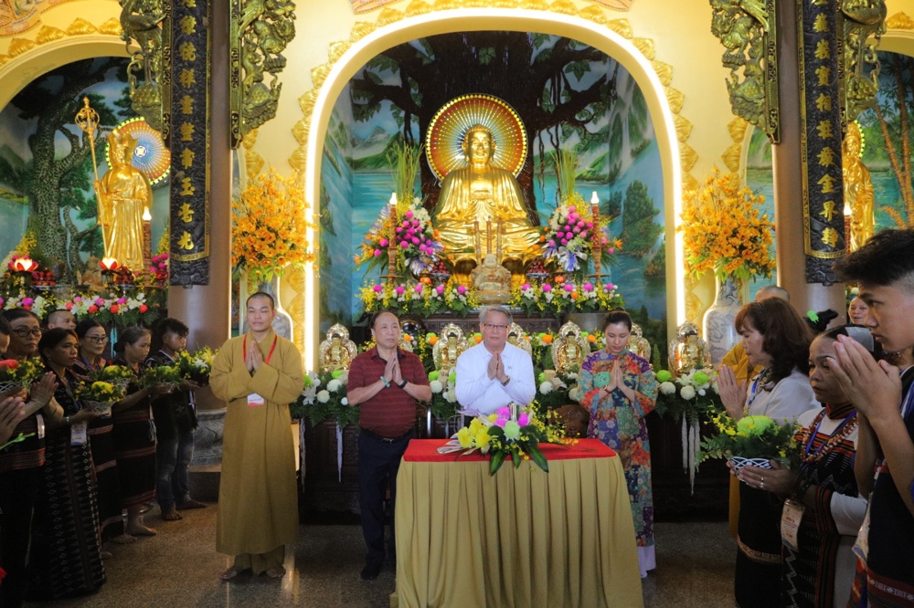 Đà Nẵng: Buổi giao lưu ý nghĩa cùng các chuyên gia tại Khóa tu Đồng bào Phật tử dân tộc khu vực Miền Trung – Tây Nguyên.