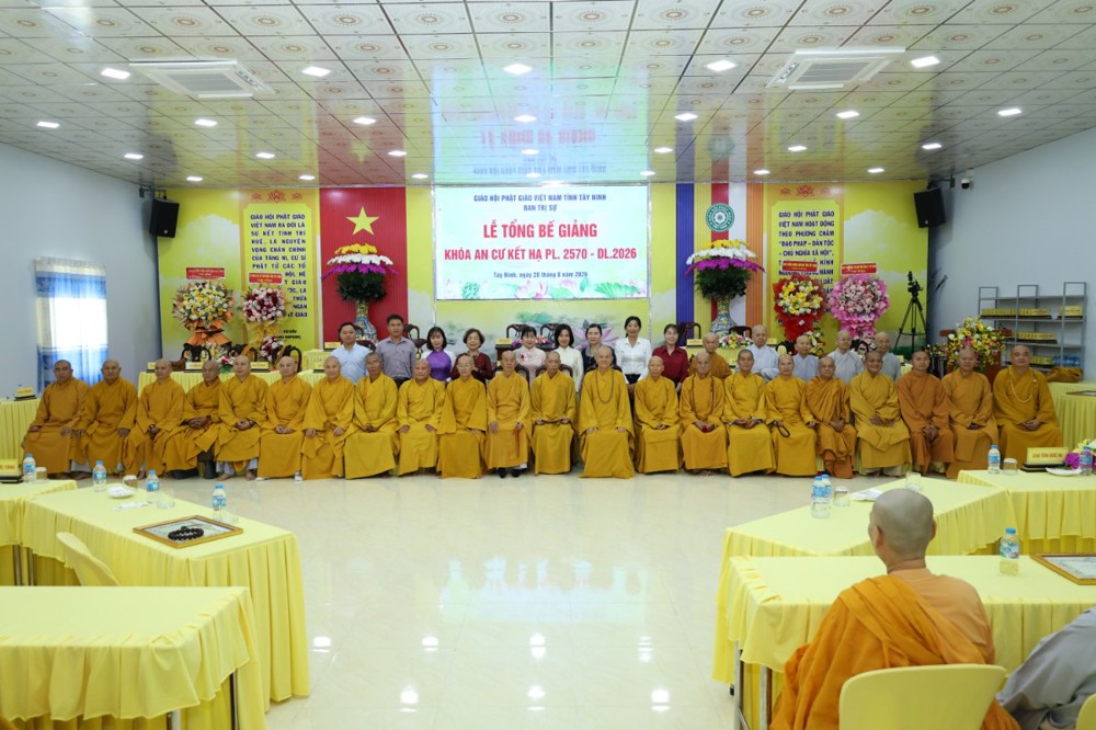 Tây Ninh: Lễ Tổng bế giảng Khóa An cư kết hạ PL. 2570 - DL. 2026