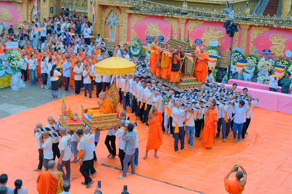 An Giang: Trang nghiêm lễ truy điệu và phụng tống kim quan Hòa thượng Danh Lân