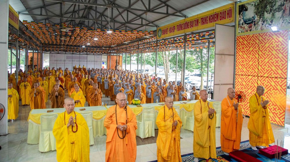 Đồng Nai: Chư Tăng Ni Khu vực VI cử hành kỳ Bố-tát cuối mùa An cư kiết hạ PL.2570