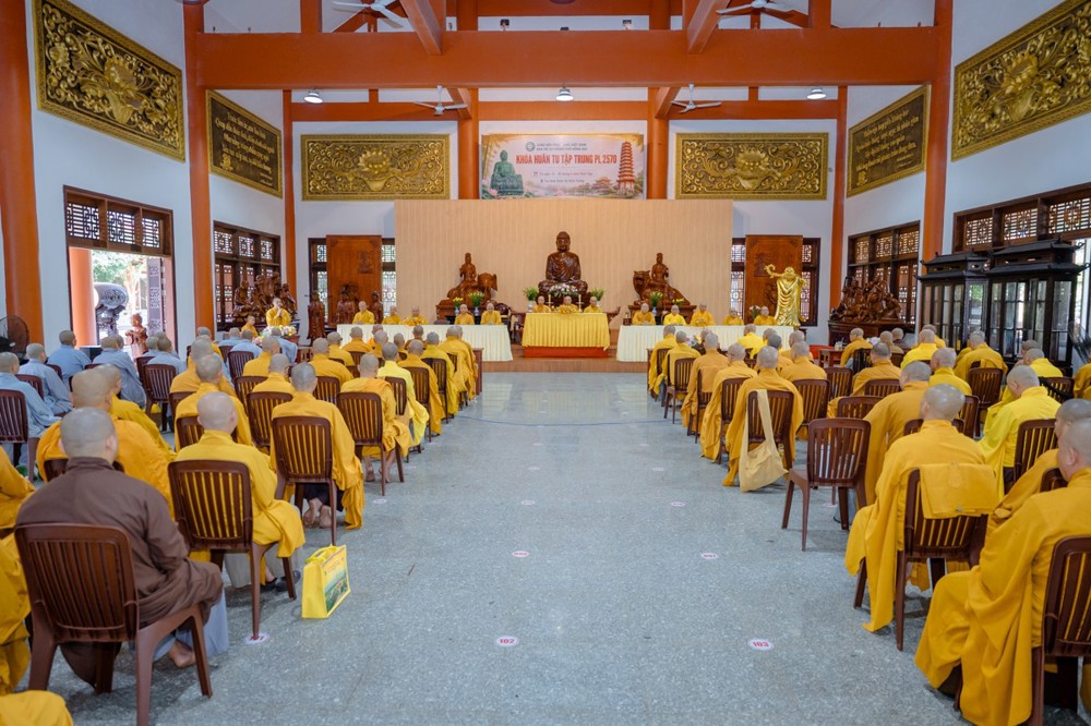 Đồng Nai: Bế giảng khóa huân tu và công bố nhân sự đại diện Phật giáo Khu vực VII, VIII