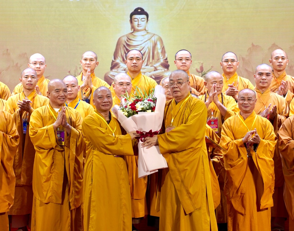 Hà Tĩnh: Thượng tọa Thích Chiếu Tuệ được suy cử tân Trưởng ban Trị sự GHPGVN tỉnh, nhiệm kỳ 2026-2031插图100