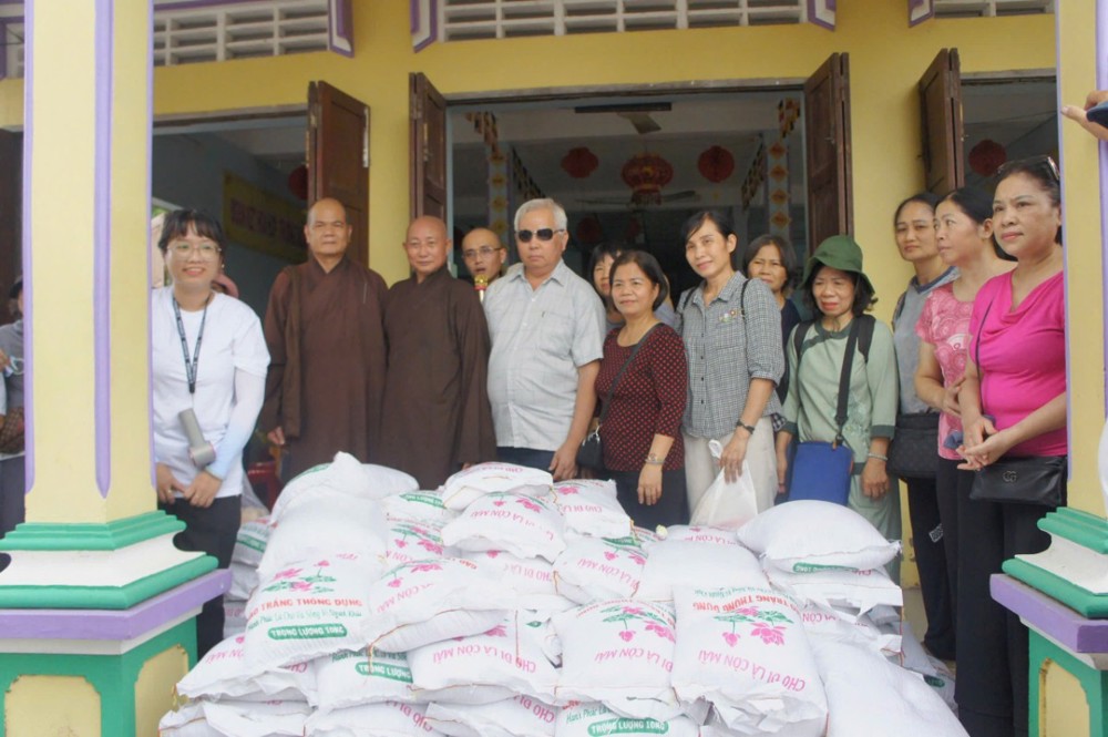 Vĩnh Long: Chùa Long Khánh lan tỏa tinh thần từ bi qua chương trình “Vu Lan trao yêu thương”