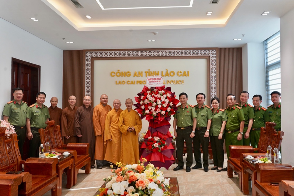 Lào Cai: BTS GHPGVN tỉnh thăm, chúc mừng tân Giám đốc Công an tỉnh nhân Ngày Truyền thống lực lượng Công an nhân dân