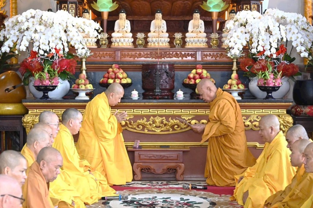 TP.HCM: Chư Tăng các trú xứ tại phường Vũng Tàu trang nghiêm làm lễ Tự tứ