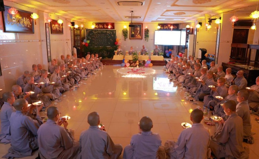 TP.HCM: Đêm hoa đăng tri ân tại trường hạ chùa Bồ Đề Lan Nhã