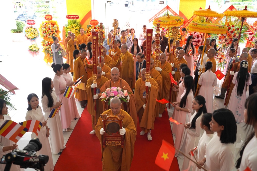 Hà Tĩnh: Thượng tọa Thích Chiếu Tuệ được suy cử tân Trưởng ban Trị sự GHPGVN tỉnh, nhiệm kỳ 2026-2031插图32