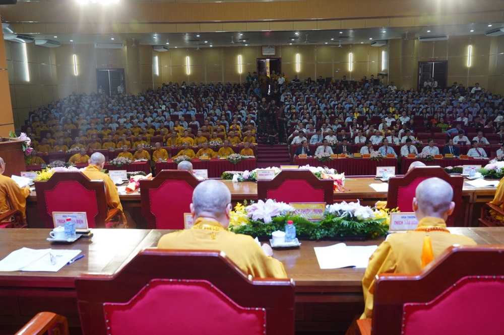 Hà Tĩnh: Thượng tọa Thích Chiếu Tuệ được suy cử tân Trưởng ban Trị sự GHPGVN tỉnh, nhiệm kỳ 2026-2031插图96