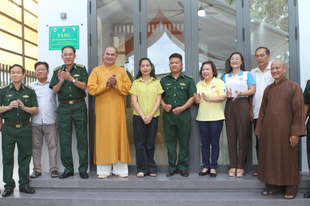 Đồng Nai: Ban Trị sự GHPGVN thành phố trao tặng nhà tình nghĩa, chung tay chăm lo hậu phương người lính