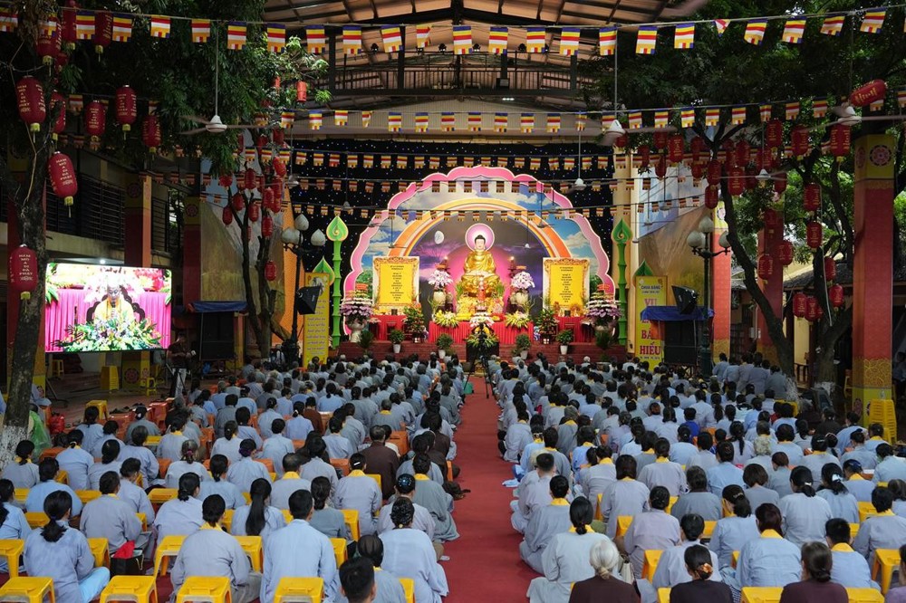 Ngày tu thứ hai tại chùa Bằng – Trở về nương tựa, học cách biết ơn trong mùa Vu Lan