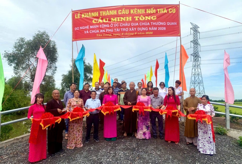 Tây Ninh: Phật giáo người Hoa (TP.HCM) trao quà, khánh thành cầu nông thôn tại xã Tân Long