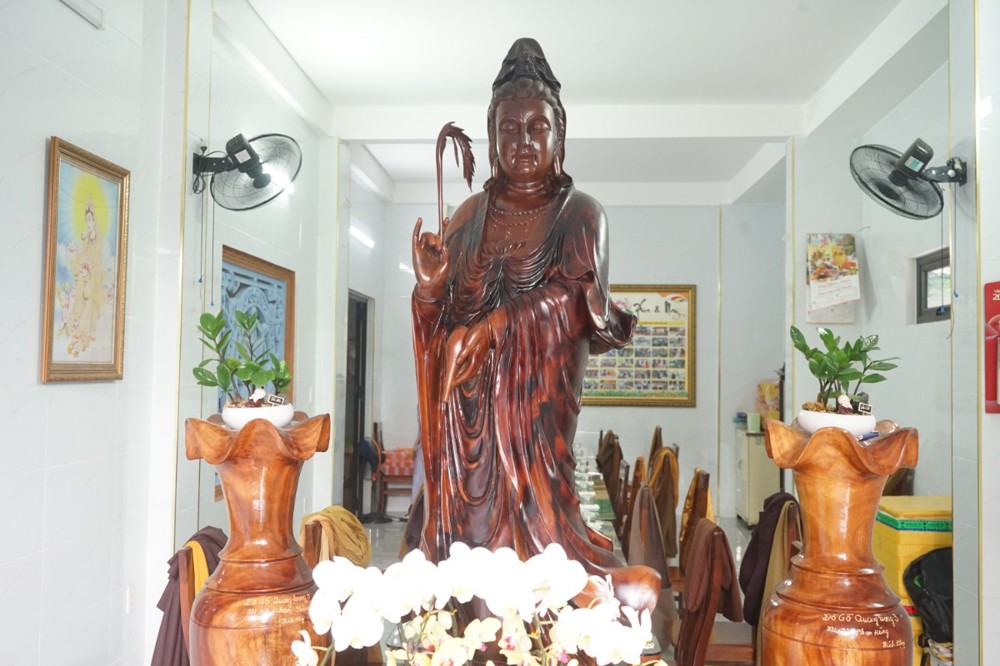 Đà Nẵng: Lễ an vị Chư Phật và Bồ Tát tại chùa Bàu Sen