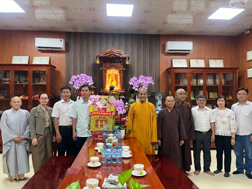 Tây Ninh: Chùa Linh Nguyên đón các phái đoàn đến thăm, chúc mừng Đại lễ Vu Lan 