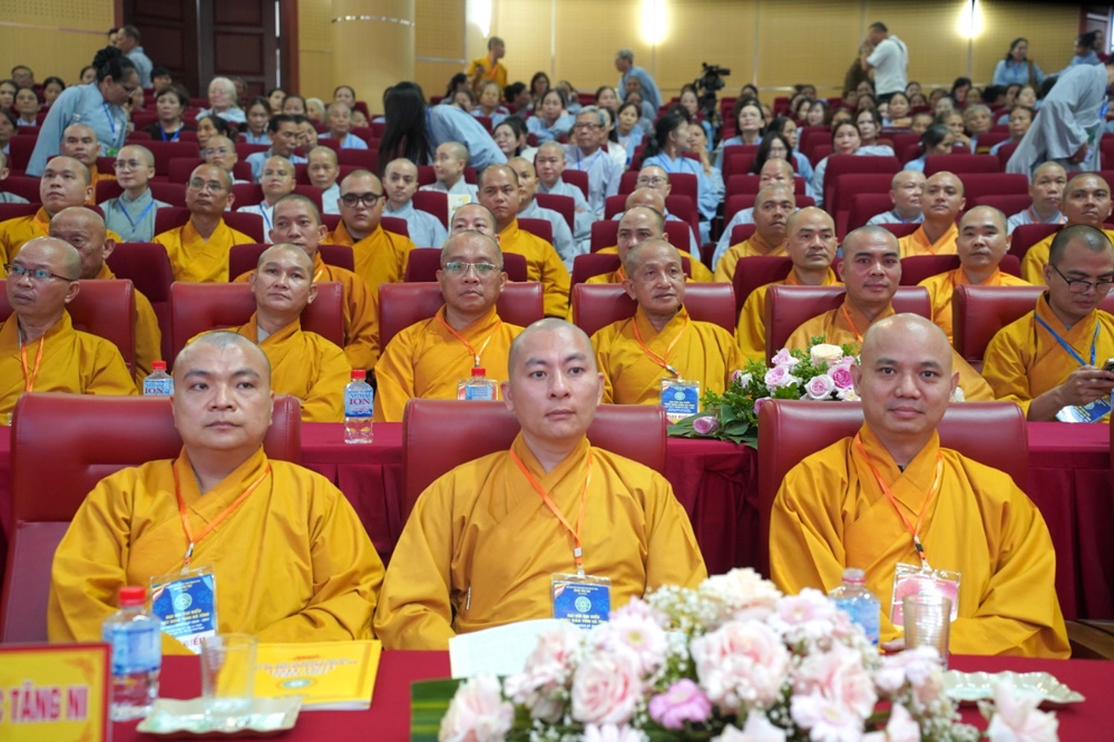 Hà Tĩnh: Thượng tọa Thích Chiếu Tuệ được suy cử tân Trưởng ban Trị sự GHPGVN tỉnh, nhiệm kỳ 2026-2031插图68