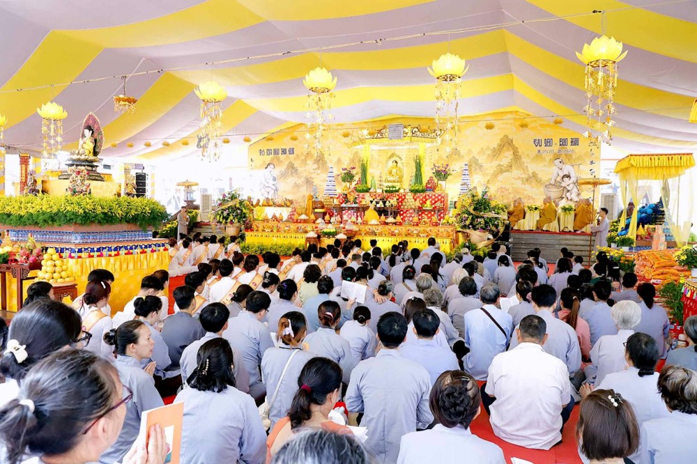 [ẢNH] TP.HCM: Trang nghiêm Pháp hội Vu Lan, trai đàn chẩn tế tại Tổ đình Hội Khánh