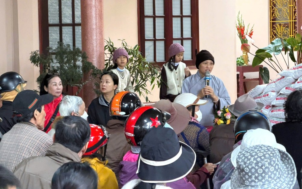 Lâm Đồng: Chùa Vương Xá trao 230 phần quà đến đồng bào khó khăn trong mùa Vu lan 2026