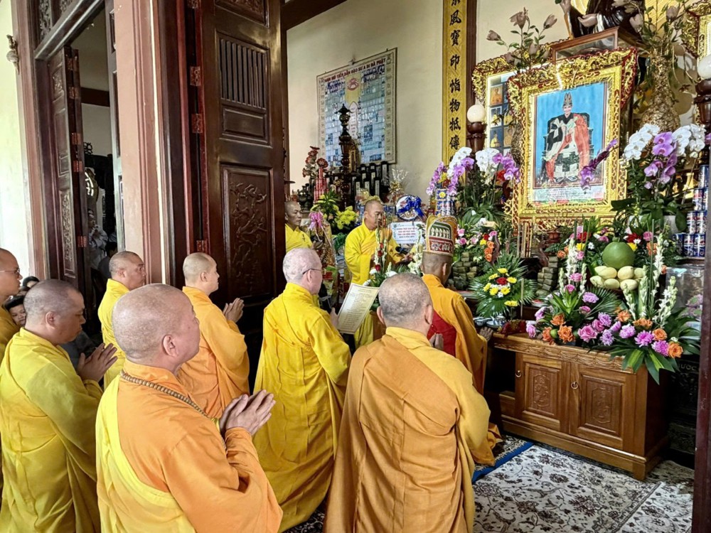Lâm Đồng: Tổ đình Quảng Ân Tự trang nghiêm tưởng niệm húy nhật cố Trưởng lão Hòa thượng khai sơn Thích Hồng Ân