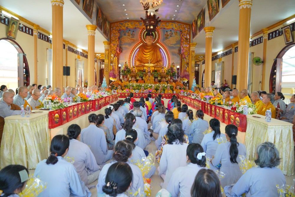 Đồng Tháp: Trang nghiêm Pháp hội Vu lan – Dâng Ca sa tại chùa Phật Ân mùa hạ Phật lịch 2570