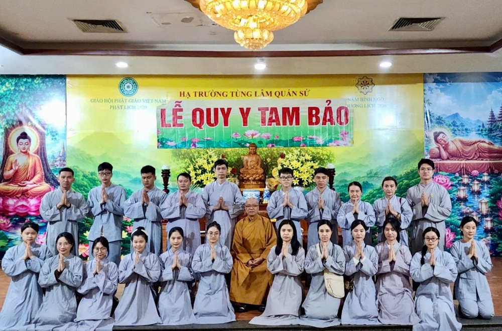 Thiêng liêng lễ Quy y Tam bảo tại chùa Quán Sứ nhân mùa Vu lan Bính Ngọ 2026:
