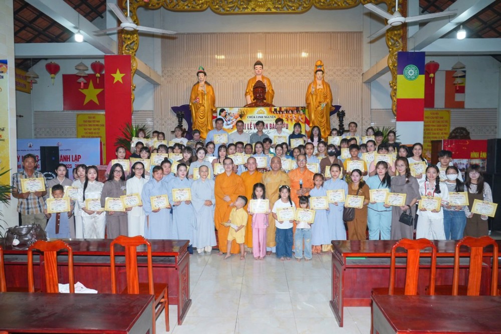 Tây Ninh: Chùa Linh Nguyên tổ chức lễ Quy y Tam Bảo và chương trình “Tưởng nhớ Tứ ân”