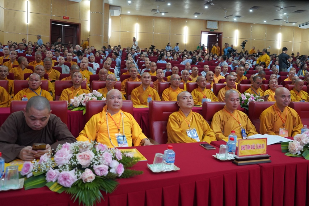 Hà Tĩnh: Thượng tọa Thích Chiếu Tuệ được suy cử tân Trưởng ban Trị sự GHPGVN tỉnh, nhiệm kỳ 2026-2031插图70