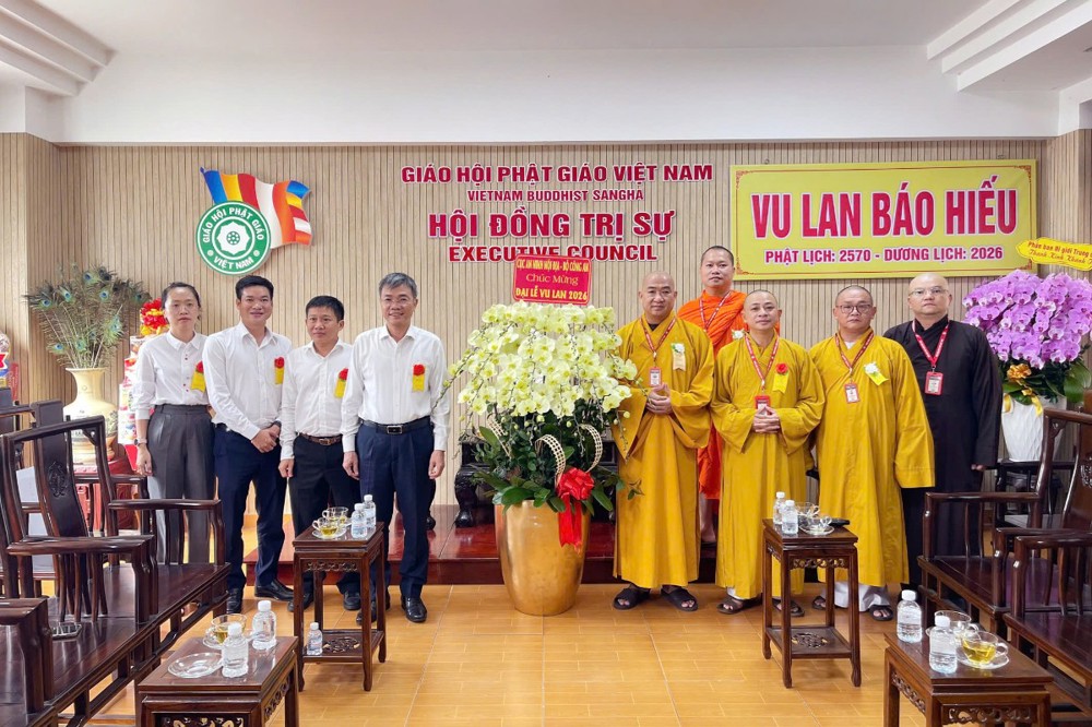 Cục An ninh Nội địa – Bộ Công an thăm, chúc mừng Đại lễ Vu lan PL.2570 tại Văn phòng 2 Trung ương Giáo hội