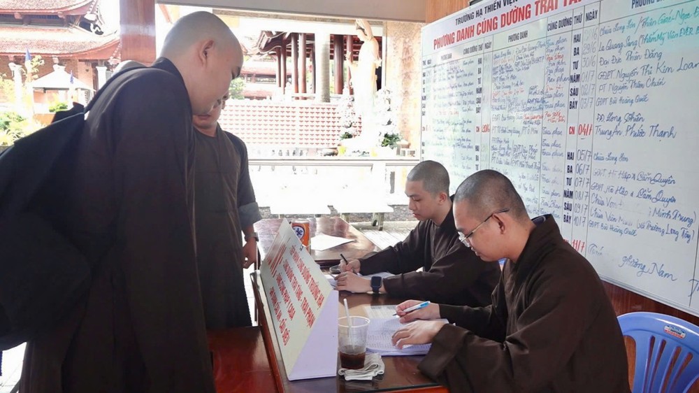 Cần Thơ: Khoảng 300 giới tử vân tập về hai giới trường, chính thức bước vào ngày đầu Đại giới đàn Bửu Lai PL.2570