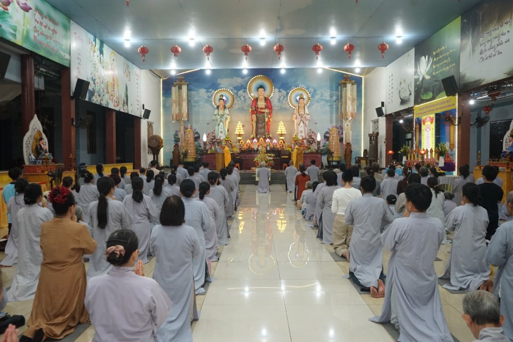 Đà Nẵng: Trang nghiêm lễ khai kinh Vu Lan báo hiếu tại chùa Bà Đa