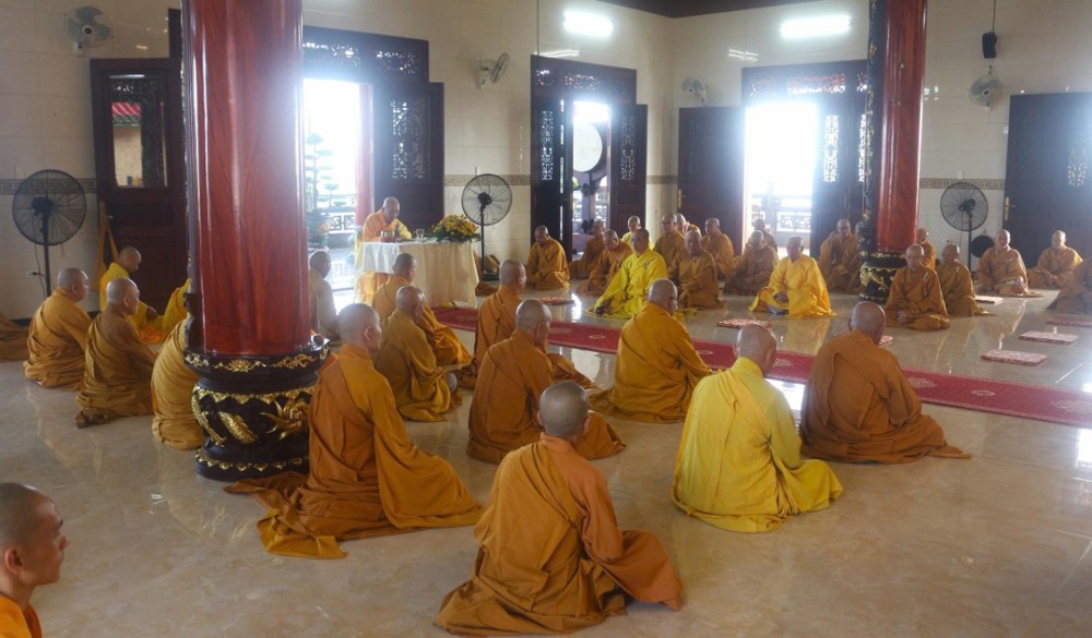 TP.HCM: Trường hạ chùa Quan Âm trang nghiêm cử hành lễ Bố-tát kỳ cuối mùa An cư Kiết hạ PL.2570
