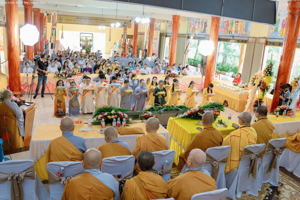 Cà Mau: Chùa Kim Sơn trang nghiêm tổ chức Đại lễ Vu Lan và dâng pháp y PL.2570 – DL.2026