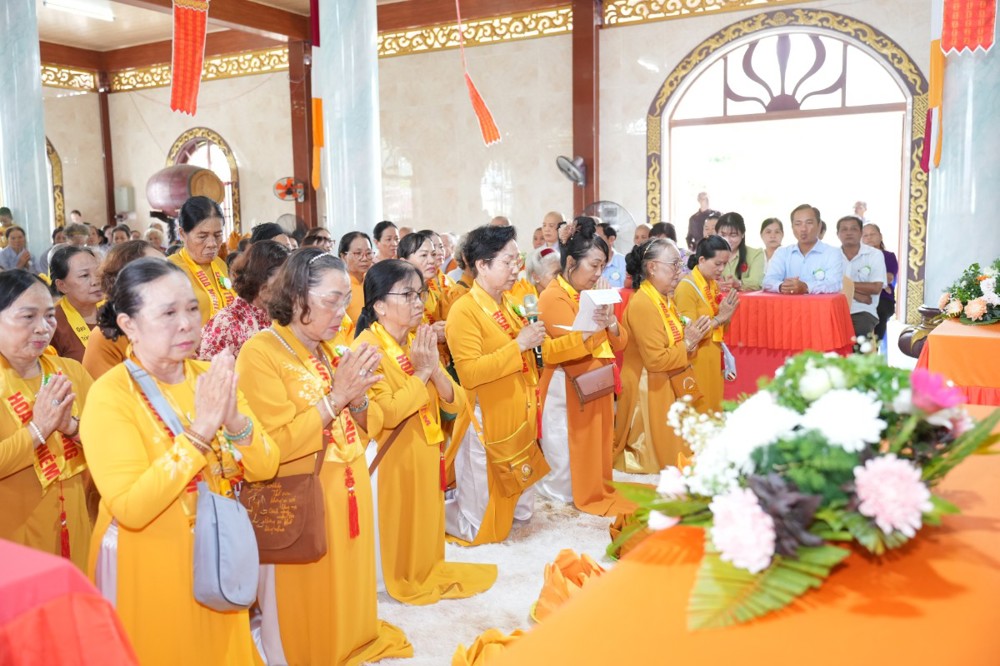 An Giang: Chùa Giác Lâm trang nghiêm tổ chức Đại lễ Vu lan – Báo hiếu, dâng y ca-sa PL.2570