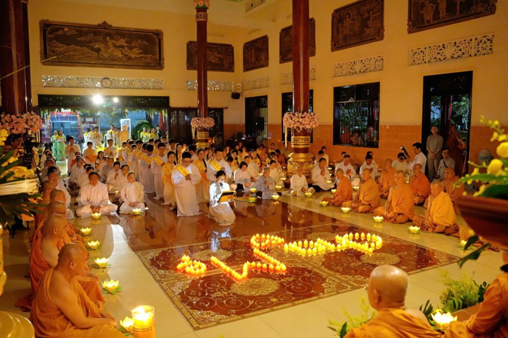 Vĩnh Long: Trang nghiêm và xúc động Đại lễ Vu Lan Báo hiếu tại tịnh xá Ngọc Hòa