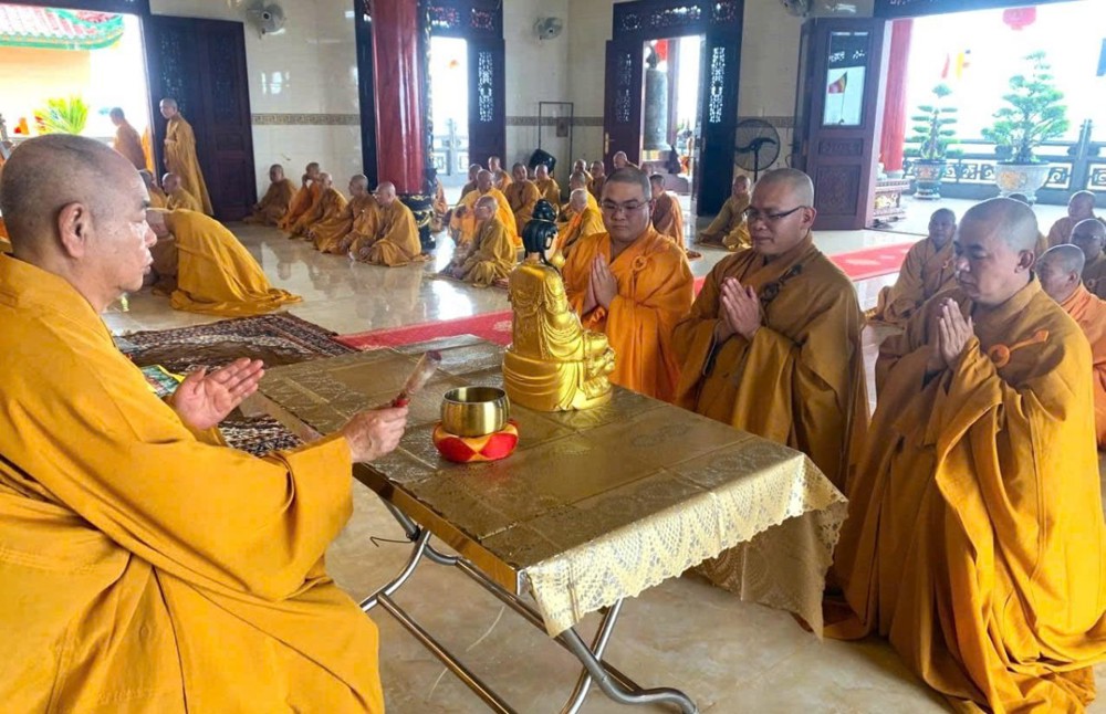 TP.HCM: Chư Tăng trường hạ chùa Quan Âm tác pháp Tự tứ, kết thúc mùa An cư kiết hạ PL.2570