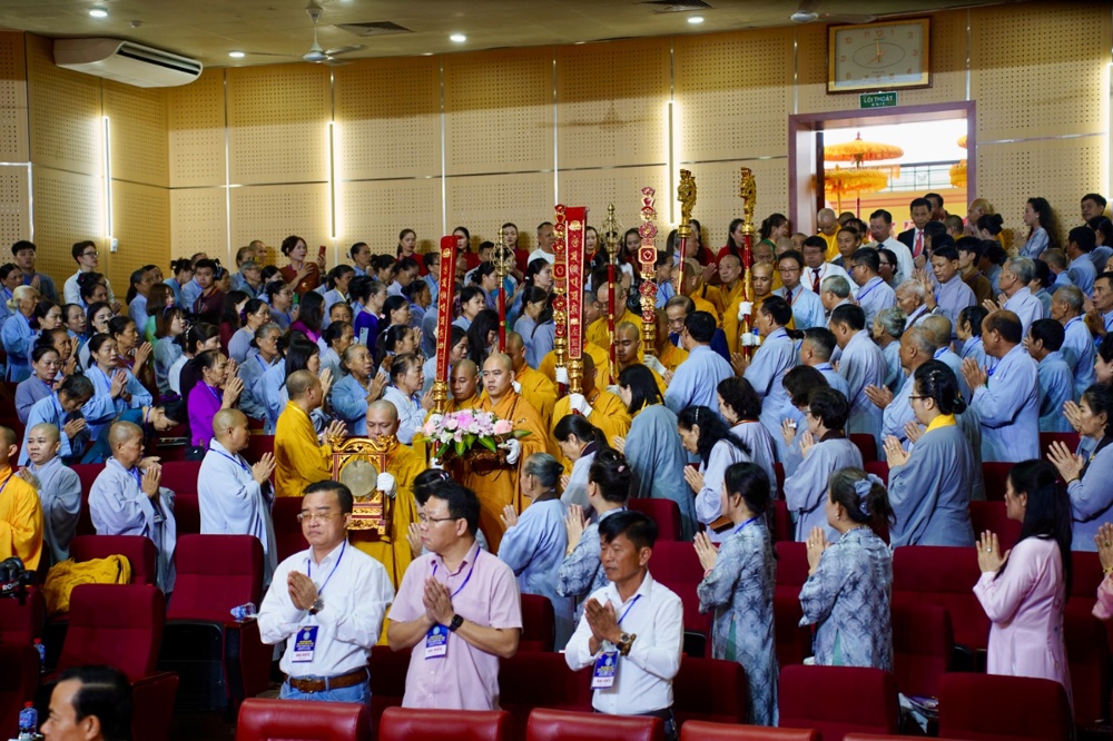 Hà Tĩnh: Thượng tọa Thích Chiếu Tuệ được suy cử tân Trưởng ban Trị sự GHPGVN tỉnh, nhiệm kỳ 2026-2031插图34