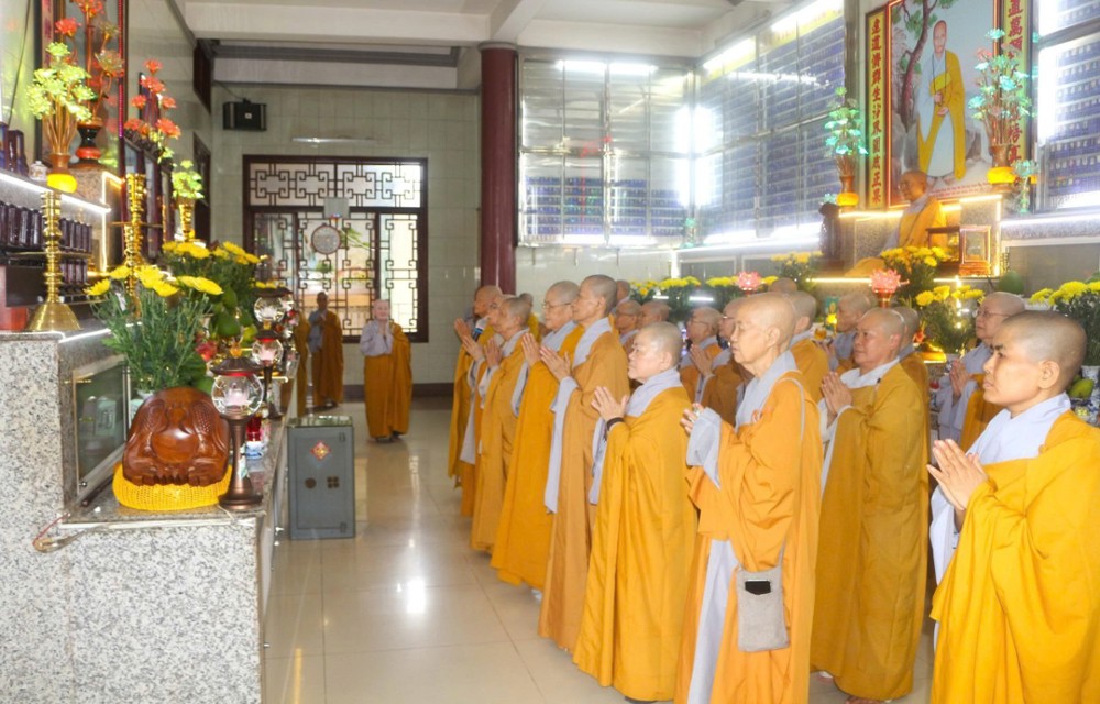 TP.HCM: Chư Ni chùa Pháp Quang tổ chức lễ Vu Lan dâng y, tác pháp Tự tứ, khai đàn cầu siêu