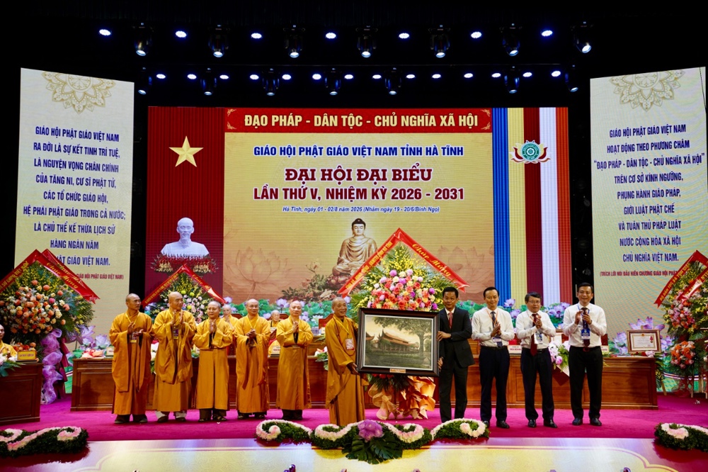 Hà Tĩnh: Thượng tọa Thích Chiếu Tuệ được suy cử tân Trưởng ban Trị sự GHPGVN tỉnh, nhiệm kỳ 2026-2031插图112