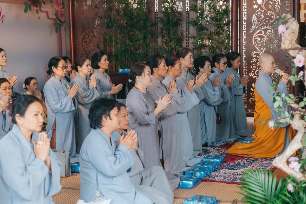TP.HCM: Chùa Hải Vân trang nghiêm lễ dâng pháp y mùa Vu Lan Báo hiếu PL.2570