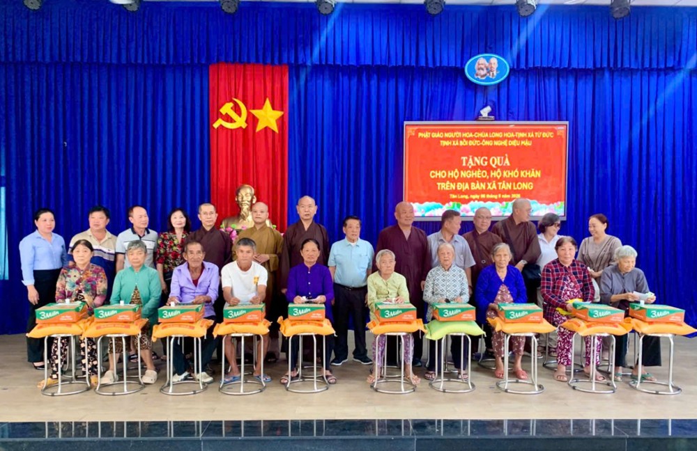 Tây Ninh: Phật giáo người Hoa (TP.HCM) trao quà, khánh thành cầu nông thôn tại xã Tân Long