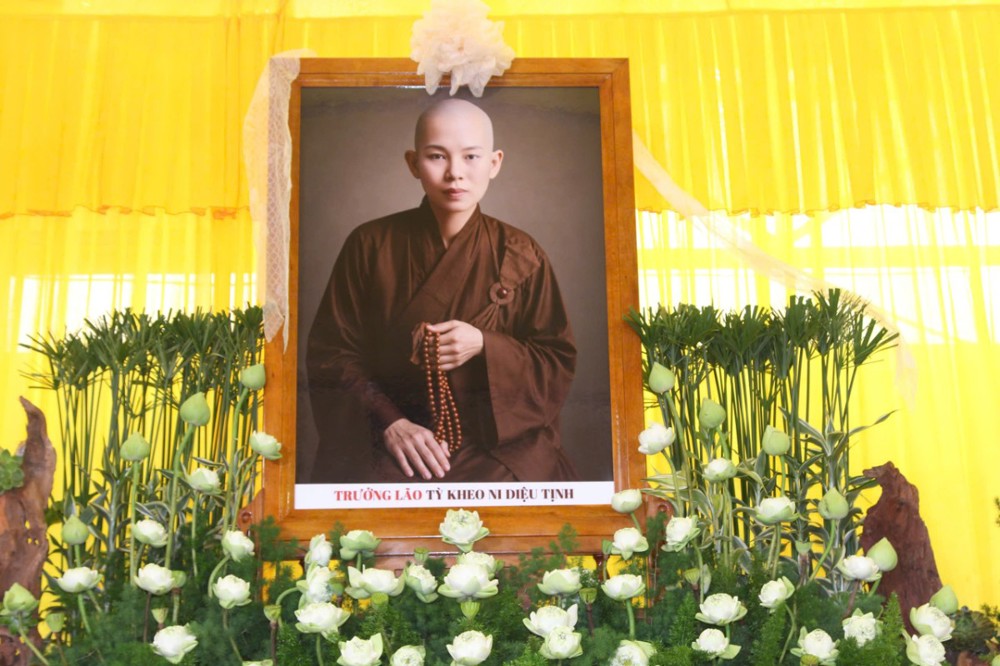 Lâm Đồng: Trang nghiêm lễ tưởng niệm cố Ni trưởng thượng Hồng hạ Thọ tự Diệu Tịnh