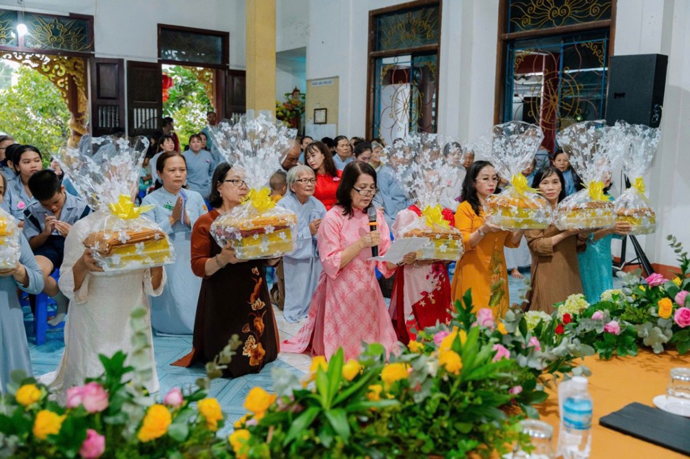 Khánh Hòa: Chùa Phước Khánh lan tỏa hạt giống hiếu qua chương trình “Gieo Hoa Hiếu”