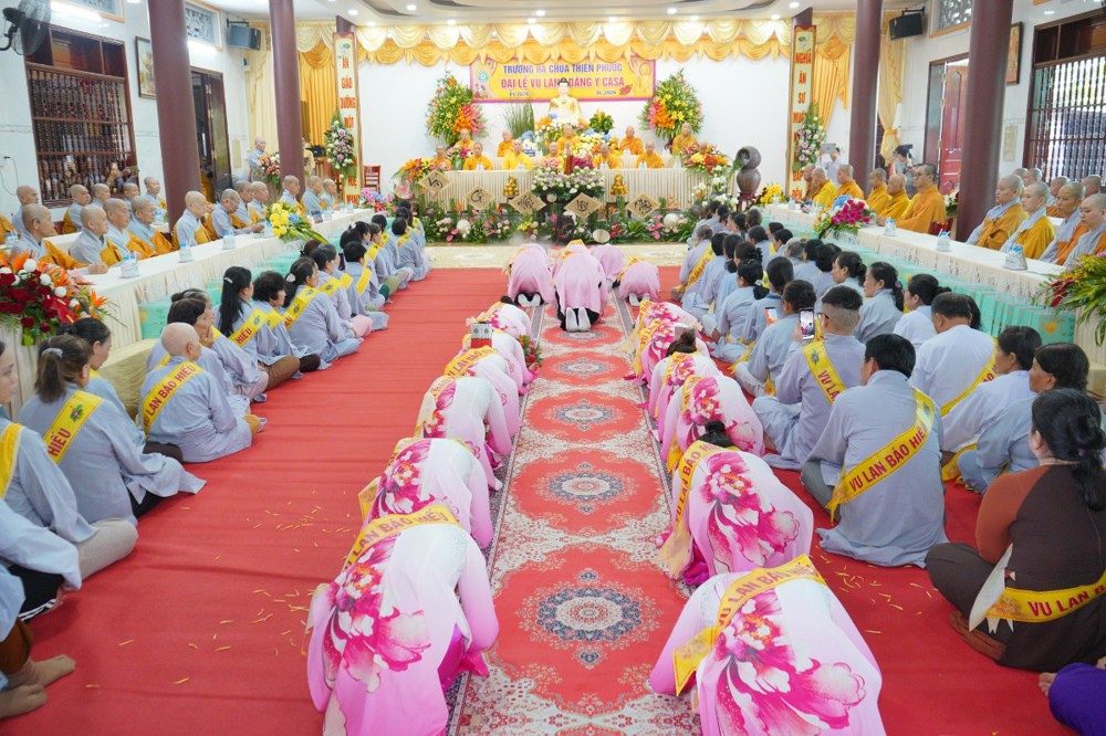 Đồng Tháp: Trường hạ Thiên Phước (phường Mỹ Phong) trang nghiêm tổ chức Đại lễ Vu lan - Dâng Ca sa  PL.2570