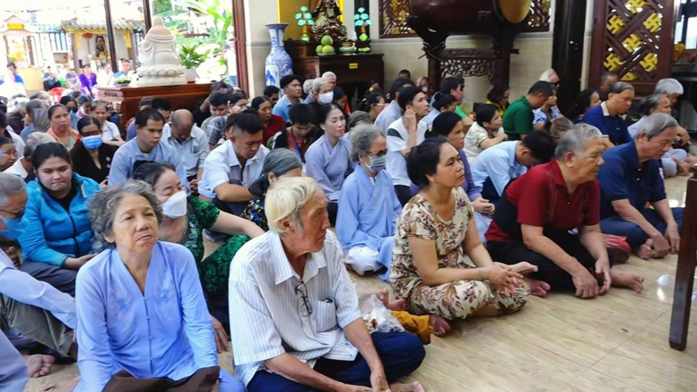 TP.HCM: Chùa Giác Tánh tổ chức khóa tu “Một ngày an lạc” và trao 220 phần quà cho người khiếm thị có hoàn cảnh khó khăn
