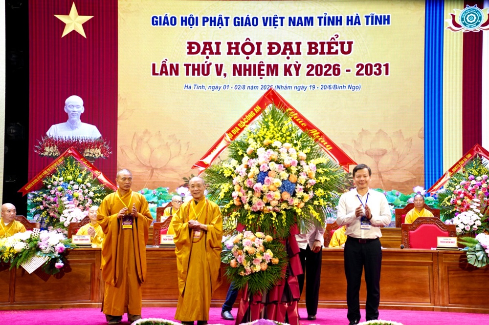 Hà Tĩnh: Thượng tọa Thích Chiếu Tuệ được suy cử tân Trưởng ban Trị sự GHPGVN tỉnh, nhiệm kỳ 2026-2031插图62