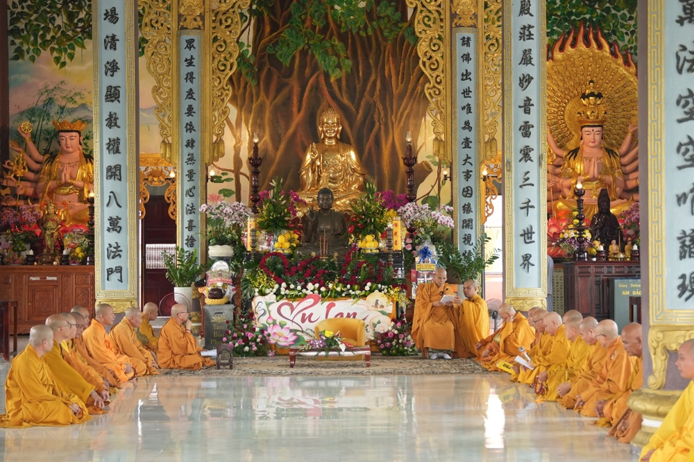 Khánh Hòa: Phật giáo Nam Khánh Hòa trang nghiêm lễ tác pháp Tự tứ tại 5 trú xứ, khép lại mùa An cư kiết hạ PL. 2570