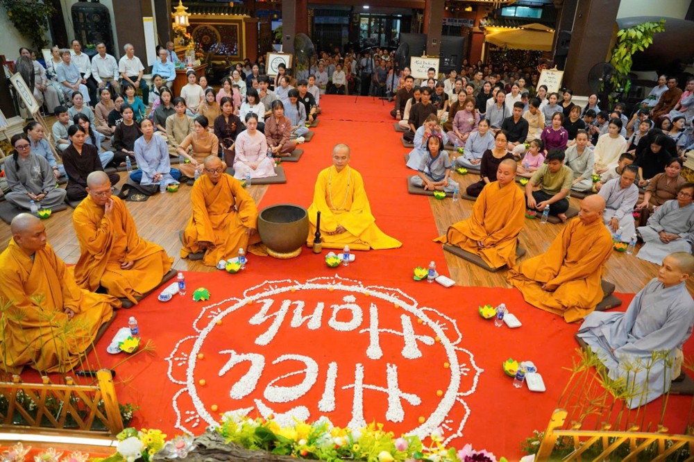 Đà Nẵng: Đêm Vu lan “Trở về” tại chùa Tân Thành – nơi tình thân được đánh thức
