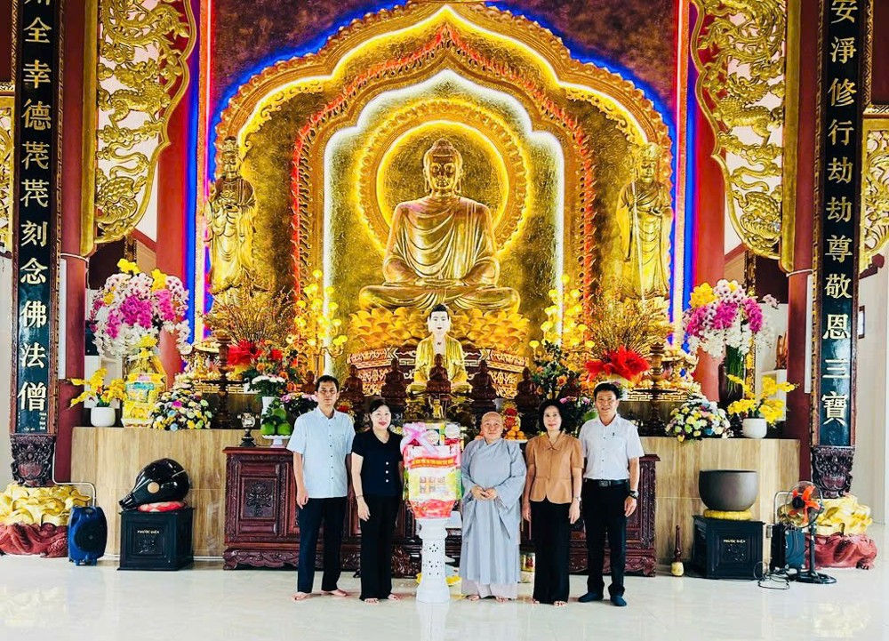 Tây Ninh: Lãnh đạo tỉnh và xã An Lục Long thăm, dâng hương tại Chùa An Châu nhân mùa Vu Lan