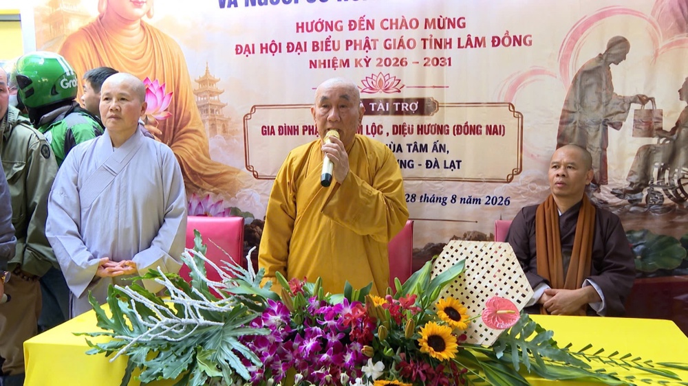 Lâm Đồng: Phật giáo trao 760 phần quà và 7 tấn gạo đến người có hoàn cảnh khó khăn mùa Vu Lan