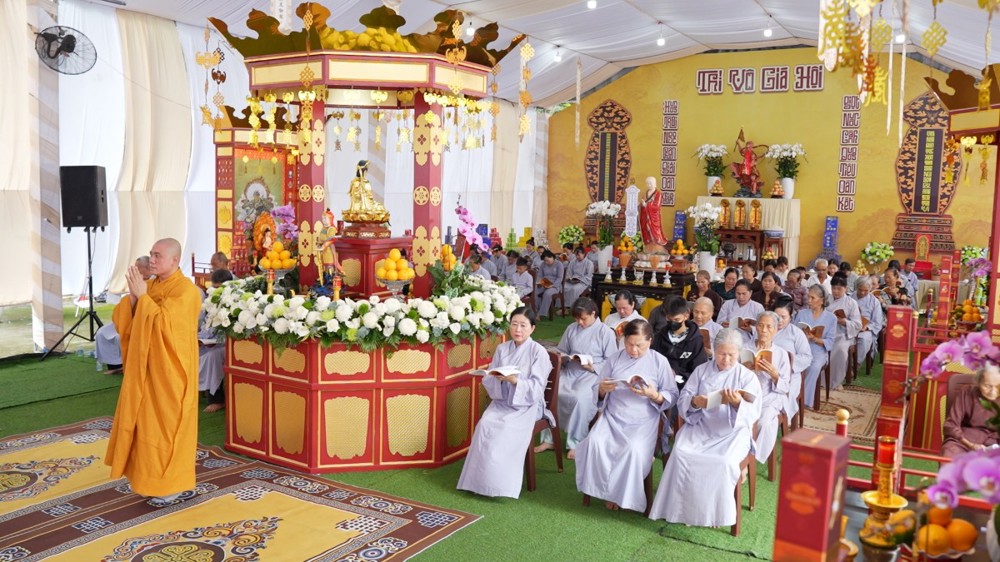 Vĩnh Long: Chùa Linh Phước tổ chức trai đàn chẩn tế cầu siêu, bạt độ