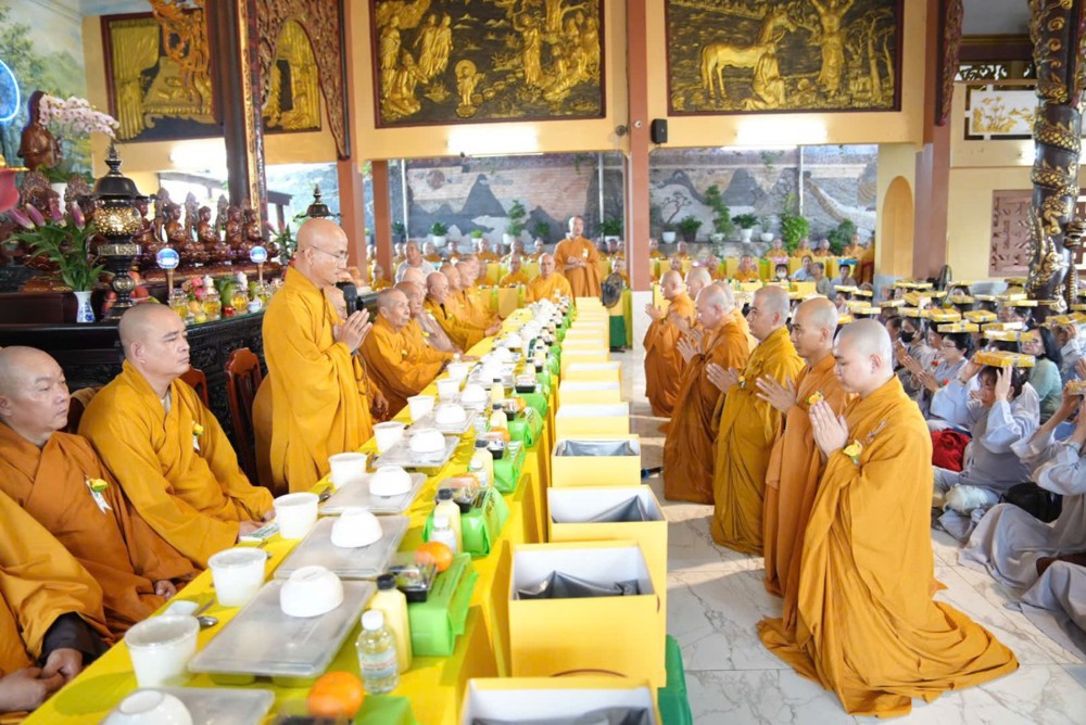 TP.HCM: Trang nghiêm Lễ Tạ pháp An cư kiết hạ và Đại lễ Vu Lan - Báo hiếu tại Tổ đình Hưng Phước