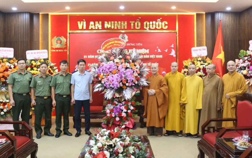 Hưng Yên: Ban Trị sự Phật giáo tỉnh chúc mừng Ngày truyền thống Công an nhân dân